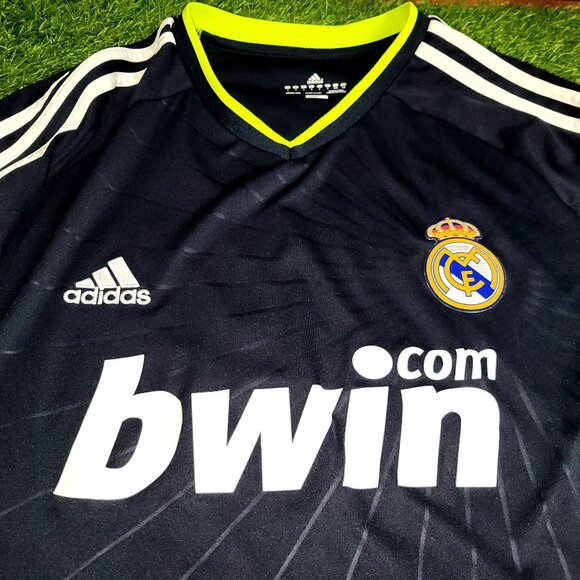 Cristiano Ronaldo Real Madrid 2010 2011 Away Soccer Jersey Shirt L SKU# P95985 - Picture 3 of 7
